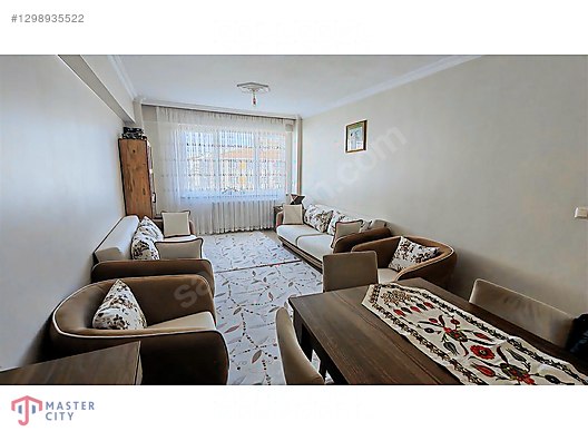 ÇAMLICA MAH. BİRLİK CAD. PARALELİ MASRAFSIZ BAKIMLI 3+1 SATILIK