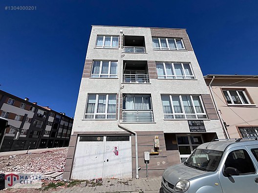 ESENTEPE'DE HACI KADİR CAMİİ ÇAPRAZINDA KİRALIK APART