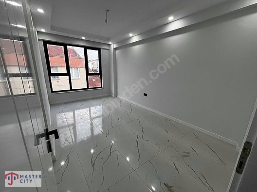 MASTER CITY'DEN EMEK'DE KAPALI PAZAR YAKIN ASANSÖRLÜ KİRALIK 2+0