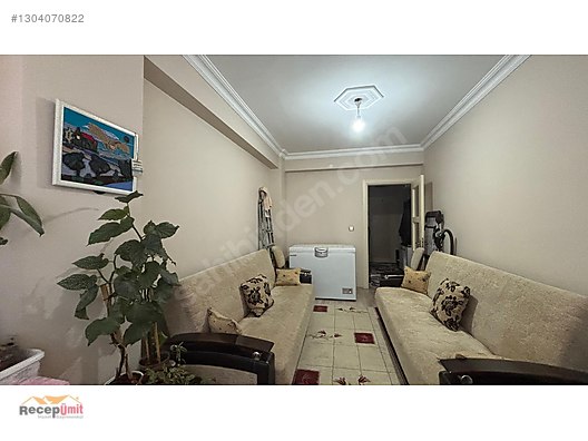 RECEP ÜMİT EMLAK'TAN 71 EVLERDE SATILIK 2+1 FIRSAT DAİRE NÜ12