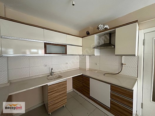 RECEP ÜMİT'TEN ERENKÖY MAH. YILDIRIM CADDESİ YAKINI 2+1 DAİRE