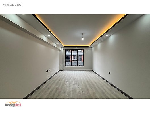 RECEP ÜMİT'TEN TOMBAKZADE BLV. YAKINI ÖZEL GARAJLI 2+1 DAİRE CE1